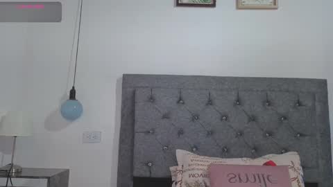 Meghan  online show from September 2025 08:53:02 PM