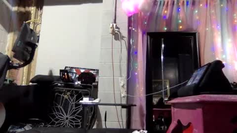 Snapshot of meghanhanx chatting on December 2024 02:49:02 AM meghan online show from December 2024 02:49:02 AM