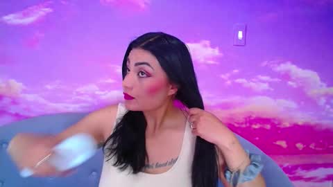 Snapshot of mei_kora chatting on November 2025 12:05:02 PM Mel online show from November 2025 12:05:02 PM