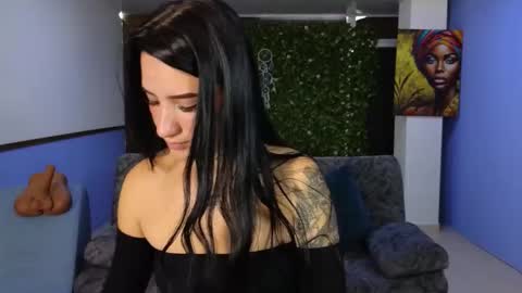 Mei online show from November 2025 12:05:01 PM