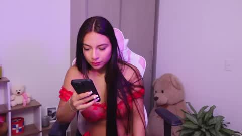 meiis3 online show from March 2025 11:18:02 PM