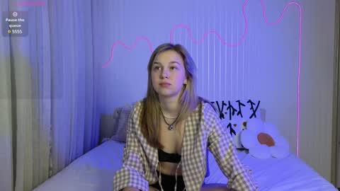 Snapshot of mel_nelson chatting on January 2025 04:02:01 AM Mel online show from January 2025 04:02:01 AM