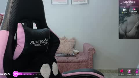 Snapshot of melaany_ chatting on April 2026 12:39:01 AM Melaany online show from April 2026 12:39:01 AM