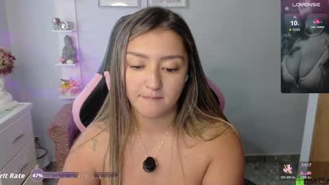 Snapshot of melaany_ chatting on May 2026 01:00:01 AM Melaany online show from May 2026 01:00:01 AM