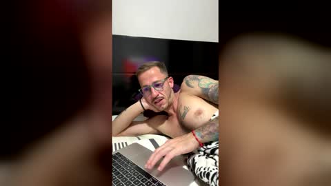 Snapshot of meladodecana chatting on February 2026 04:24:01 AM meladodecana online show from February 2026 04:24:01 AM