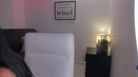 melan_owen online show from November 2025 11:02:02 AM