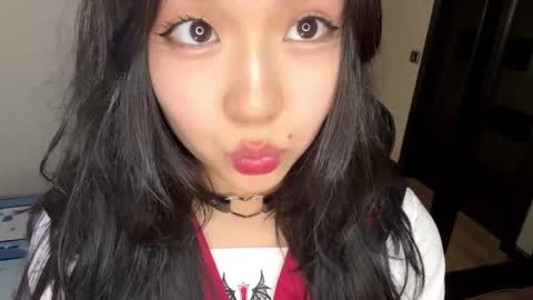 Snapshot of melana_love chatting on March 2025 10:41:02 AM Melana online show from March 2025 10:41:02 AM