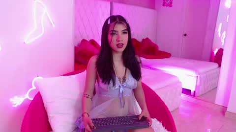 Melanie online show from January 2025 04:18:02 AM