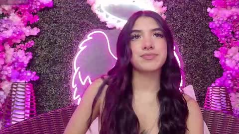 Melanie online show from September 2025 03:32:01 AM