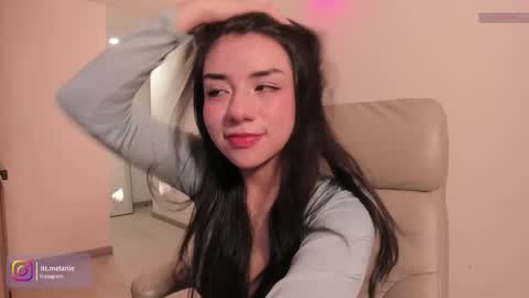 Melanie online show from November 2025 10:31:02 PM