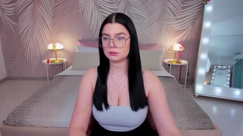 Melanie online show from January 2025 04:50:02 PM