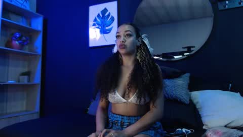 Melanie  online show from October 2025 11:17:01 AM