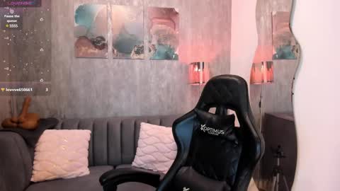 Snapshot of melaniehudson_ chatting on March 2025 05:07:02 AM Melanie online show from March 2025 05:07:02 AM