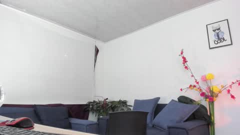 Snapshot of melaniie_roussel chatting on November 2025 01:32:02 PM melaniie_roussel online show from November 2025 01:32:02 PM