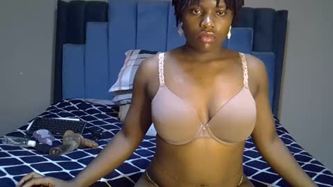 Moon online show from May 2026 12:04:01 AM
