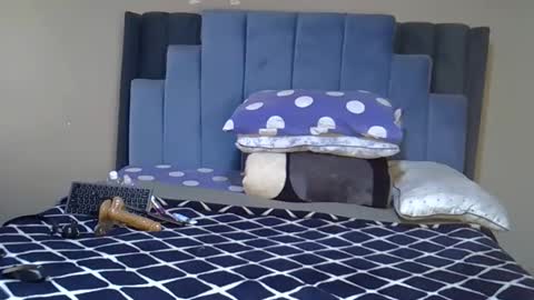 Moon online show from May 2026 11:17:01 AM