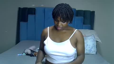 Moon online show from May 2026 11:01:02 PM