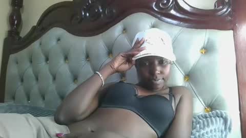 Snapshot of melaninblue chatting on January 2026 01:16:02 PM melaninblue online show from January 2026 01:16:02 PM