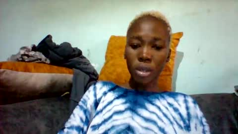 Snapshot of melaninndriping chatting on October 2025 08:04:02 AM melaninndriping online show from October 2025 08:04:02 AM