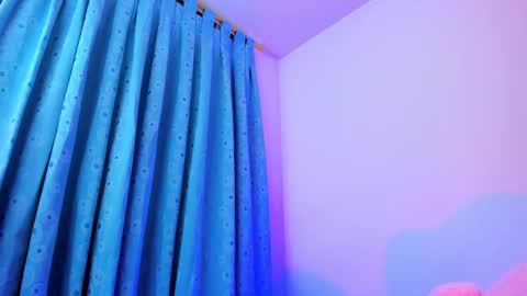 Snapshot of melanny_skies chatting on September 2025 10:47:01 PM Melanny online show from September 2025 10:47:01 PM