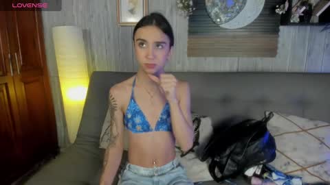 Snapshot of melany_27 chatting on September 2025 03:39:01 PM Melany online show from September 2025 03:39:01 PM