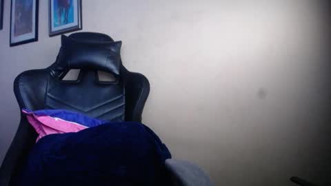 Snapshot of melany_isabella chatting on December 2024 06:49:01 PM melany online show from December 2024 06:49:01 PM