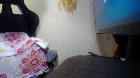 Snapshot of melany_isabella chatting on February 2025 06:52:01 PM melany online show from February 2025 06:52:01 PM