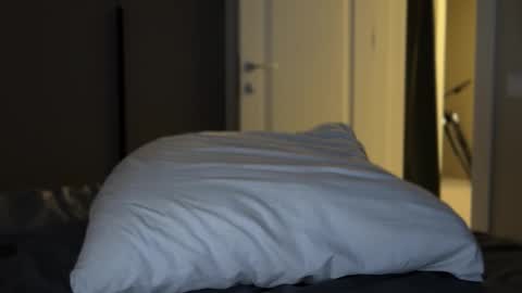 Adel online show from October 2025 02:57:01 PM