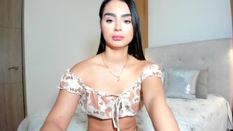 Snapshot of melanyrosse chatting on June 2026 02:17:02 PM Melany online show from June 2026 02:17:02 PM