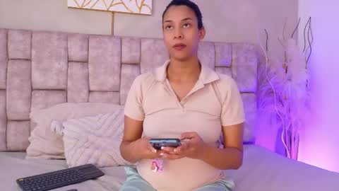 Melany online show from July 2026 02:10:01 PM