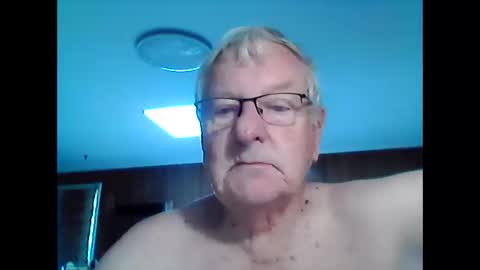 melbourne000 online show from January 2026 05:10:02 AM