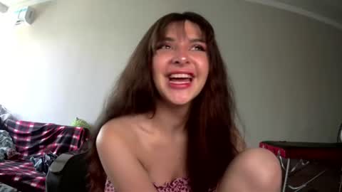Snapshot of melena_caramel chatting on July 2026 05:38:01 AM melena_caramel online show from July 2026 05:38:01 AM