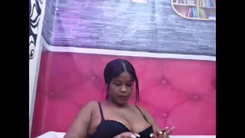 Snapshot of melhiza chatting on December 2024 05:20:01 AM melhiza online show from December 2024 05:20:01 AM