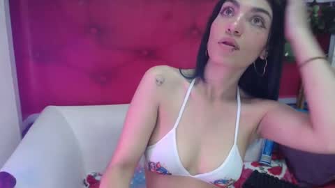 Snapshot of melhiza chatting on February 2025 06:43:01 PM melhiza online show from February 2025 06:43:01 PM