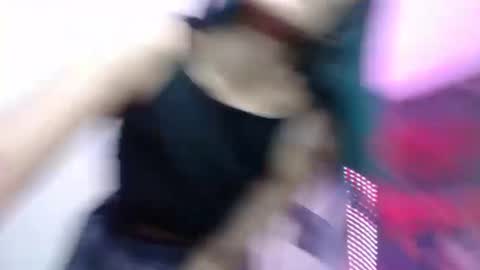 Snapshot of melhiza chatting on February 2025 04:03:02 PM melhiza online show from February 2025 04:03:02 PM