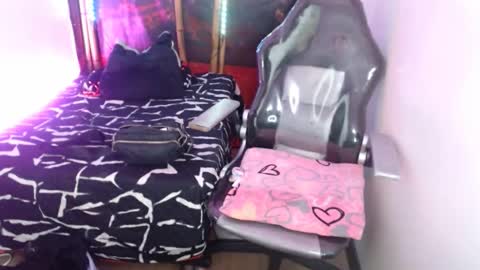 Snapshot of melhiza chatting on February 2025 07:08:02 PM melhiza online show from February 2025 07:08:02 PM