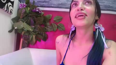 Snapshot of melhiza chatting on March 2025 04:56:02 PM melhiza online show from March 2025 04:56:02 PM