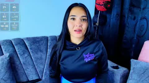    Independent model online show from September 2025 03:10:01 AM