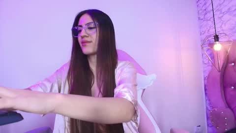 M E L I S S A  online show from October 2025 12:07:02 PM