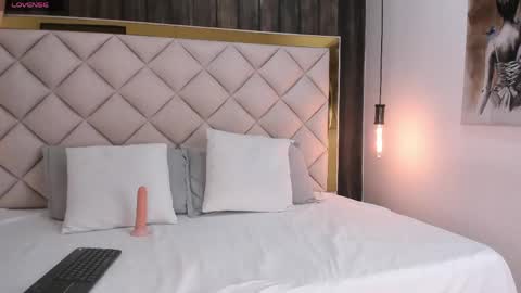 Meliisa  online show from May 2026 07:42:02 PM