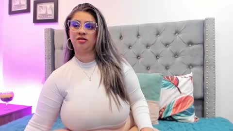 Melinda online show from January 2025 07:51:02 PM