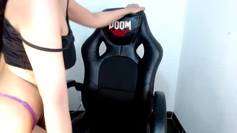 Snapshot of melinna706702 chatting on January 2025 11:48:01 PM melinna706702 online show from January 2025 11:48:01 PM