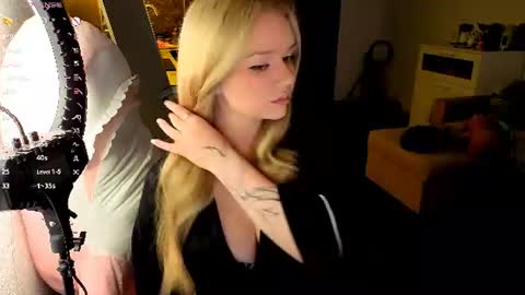Mel or Lissa 3 Welcome here online show from July 2026 06:50:01 PM