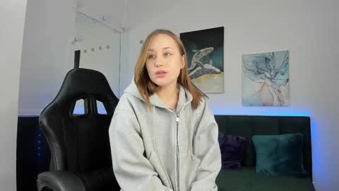 Snapshot of melissa__new22 chatting on February 2026 02:53:01 AM Hi I am Melissa online show from February 2026 02:53:01 AM