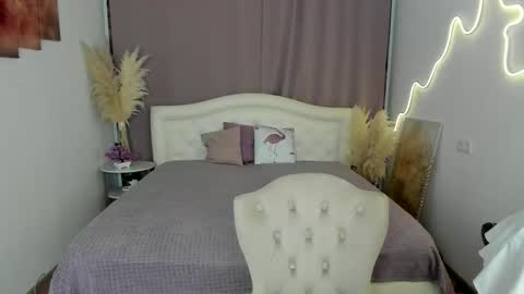 Snapshot of melissa_drake chatting on February 2026 07:15:02 AM melissa_drake online show from February 2026 07:15:02 AM