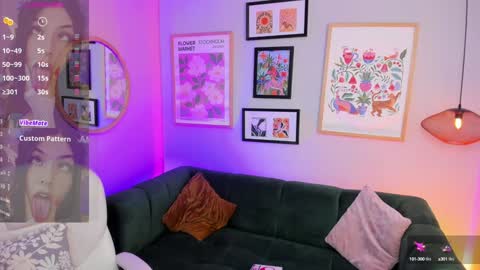 Snapshot of melissa_koster chatting on December 2024 01:45:01 AM Melissa 3 online show from December 2024 01:45:01 AM