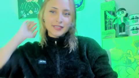 Snapshot of melissa_noir chatting on May 2026 06:13:02 PM melissa_noir online show from May 2026 06:13:02 PM