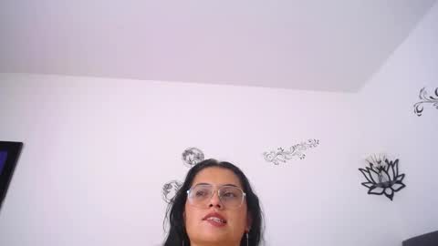 Snapshot of melissa_rhodes chatting on June 2026 02:33:01 PM Melissa online show from June 2026 02:33:01 PM