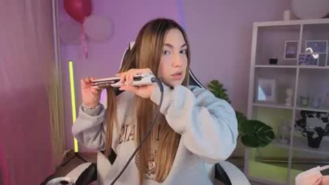 Melissa online show from August 2026 03:52:02 AM