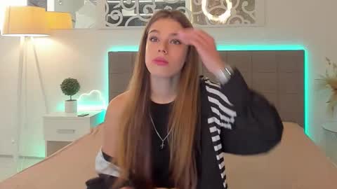 MelissaCrayzy online show from April 2026 05:26:02 AM